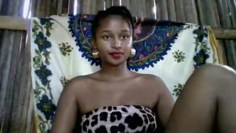 olinah610 online show from May 11, 5:35 am
