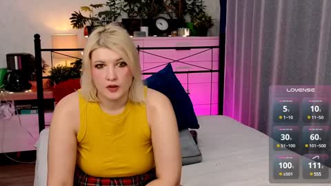 OliSunny Olivia online show from January 14, 8:41 am