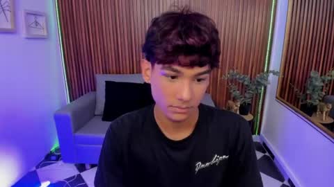 oliver20__ online show from March 20, 2:49 am