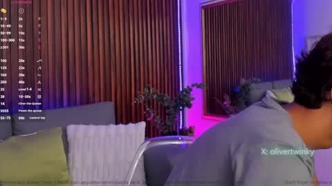 Snapshot of oliver20__ chatting on May 8, 1:55 am oliver20__ online show from May 8, 1:55 am