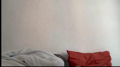 Snapshot of oliver_and_thomas chatting on October 8, 10:46 am Oliver and Thomas online show from October 8, 10:46 am