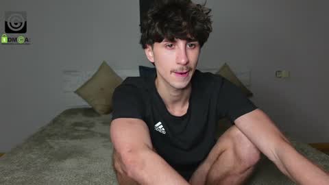 Snapshot of oliver_baker chatting on December 6, 3:44 pm Oliver Kaen online show from December 6, 3:44 pm