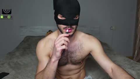 Snapshot of oliver_baker chatting on February 1, 3:18 pm Oliver Kaen online show from February 1, 3:18 pm