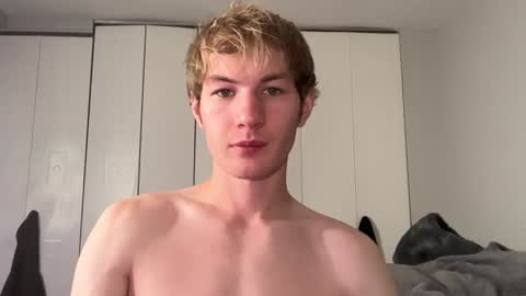 Oliver Beck online show from December 9, 2:02 am