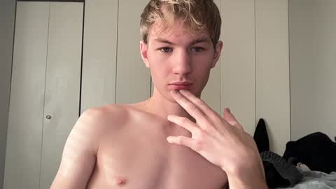 Oliver Beck online show from December 13, 7:10 pm