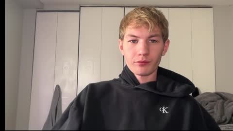 Oliver Beck online show from December 14, 2:45 am