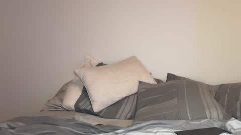 Oliver Beck online show from February 8, 2:04 am