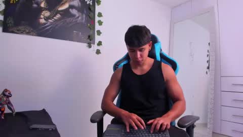 Oliver bray online show from December 3, 1:41 am