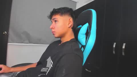 Oliver bray online show from October 25, 10:26 pm