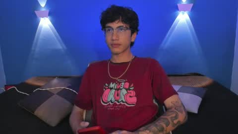 Oliver fast online show from March 1, 8:13 am