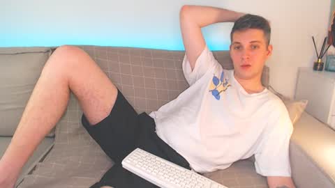 Oliver online show from January 28, 7:00 pm