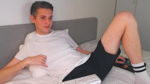 Oliver online show from November 5, 5:35 pm