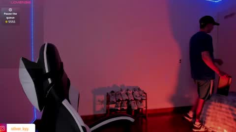 oliveeer online show from April 26, 9:56 pm