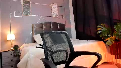 oliver mr  online show from November 15, 7:32 pm