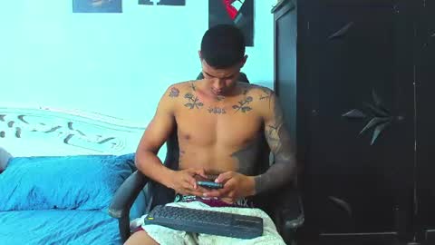 Snapshot of oliver_smith_2 chatting on August 5, 6:55 pm oliver_smith_2 online show from August 5, 6:55 pm