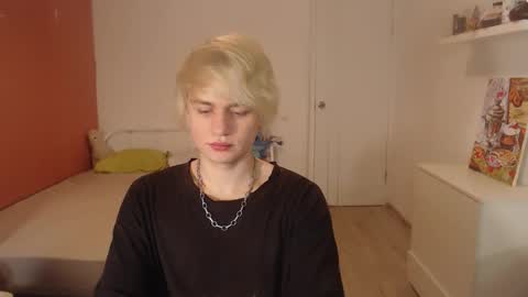 Oliver online show from October 23, 1:38 am