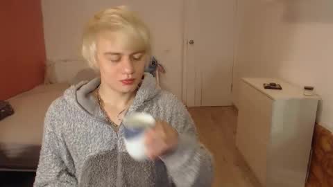 Oliver online show from January 15, 1:54 am