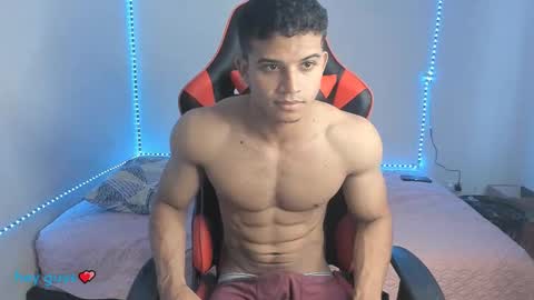 Snapshot of oliver_thompsson chatting on December 3, 12:06 pm oliver thompsson online show from December 3, 12:06 pm
