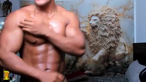 oliver_tommy online show from November 1, 2:13 am