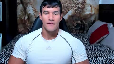 oliver_tommy online show from November 4, 1:05 am