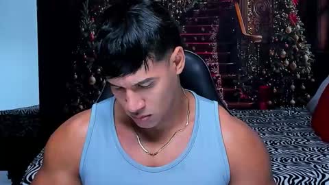 oliver_tommy online show from December 18, 10:32 am