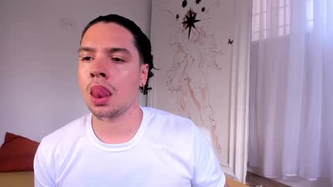 Mr Blue Sky online show from December 1, 9:26 pm