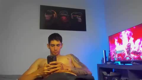 Oliver bennet online show from October 19, 3:40 am