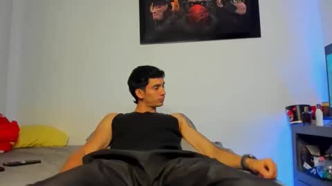 Oliver bennet online show from October 27, 11:31 pm