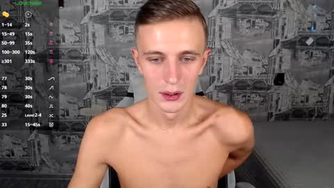 Snapshot of oliverfresh chatting on September 9, 10:04 am Oliver online show from September 9, 10:04 am