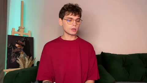 Snapshot of oliverlawrence chatting on July 3, 9:05 am oliverlawrence online show from July 3, 9:05 am