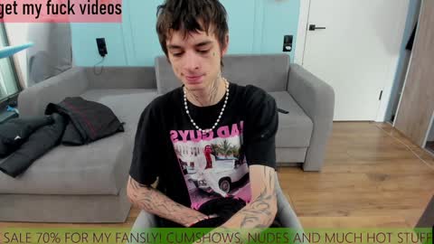 oliverrgroove online show from December 6, 8:37 am