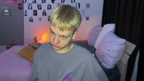 oliver online show from October 22, 4:51 pm