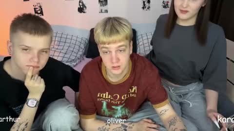 oliver online show from December 22, 3:47 am