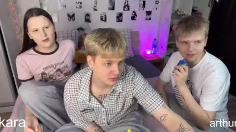 oliver online show from March 5, 7:10 pm