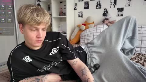 oliver online show from April 5, 10:01 am