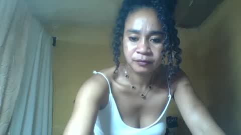 Snapshot of olivia9794 chatting on June 26, 7:18 pm olivia9794 online show from June 26, 7:18 pm
