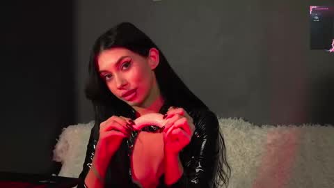 Olivia Faye online show from September 19, 6:08 pm