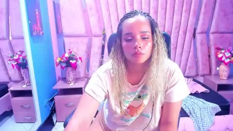 Snapshot of olivia_fox69 chatting on January 8, 11:54 am OLIVIA online show from January 8, 11:54 am