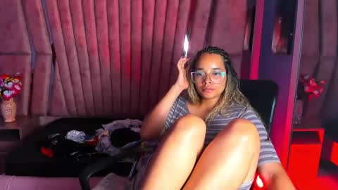 Snapshot of olivia_fox69 chatting on January 10, 6:53 am OLIVIA online show from January 10, 6:53 am
