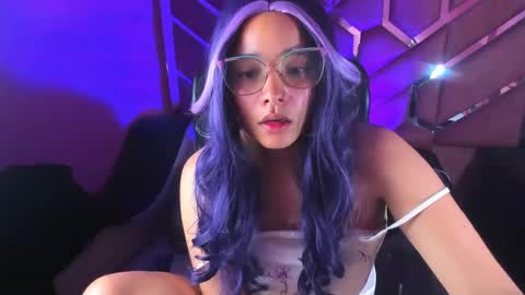 Snapshot of olivia_fox69 chatting on March 4, 6:37 am OLIVIA online show from March 4, 6:37 am