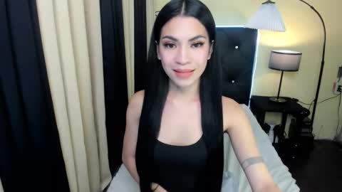olivia_hotcummer online show from November 6, 2:34 am