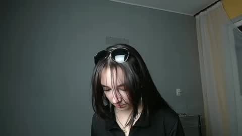 Olivia online show from March 6, 6:37 pm