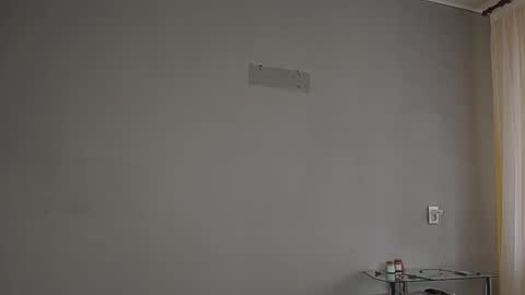 Olivia online show from April 8, 9:42 am