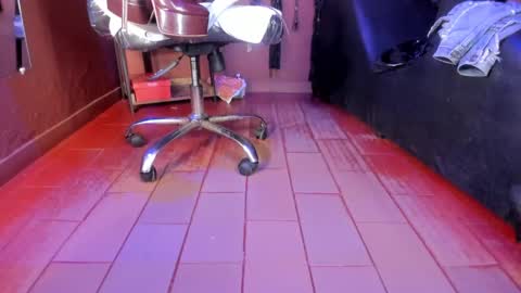   online show from January 21, 1:11 pm