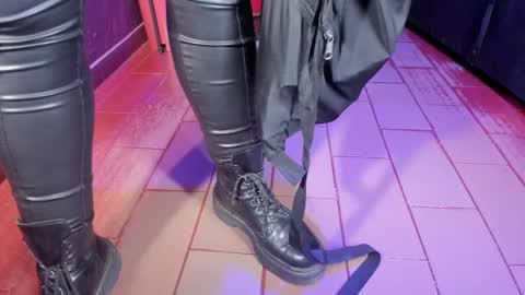   online show from March 2, 1:38 pm