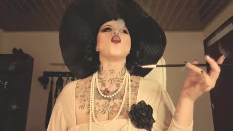   online show from October 31, 1:34 pm