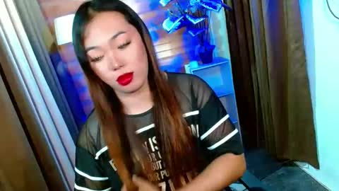 Miss OLIVIA online show from March 14, 6:52 am