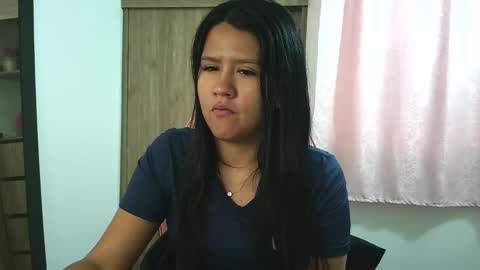 Olivia online show from November 3, 1:12 pm