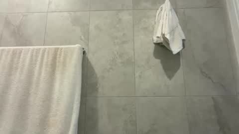 Olivia Brookes online show from November 11, 8:31 pm