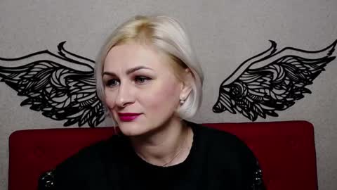 OliviaHorst online show from December 4, 6:11 am